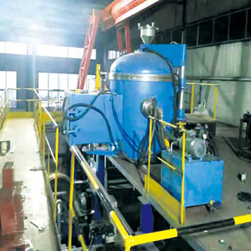 Vacuum melting furnace